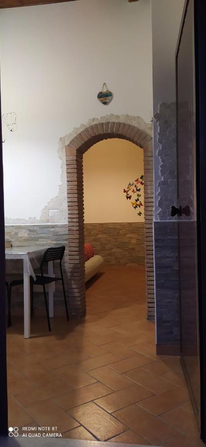 Al Centro Del Porto Villa Чивитавекия Екстериор снимка